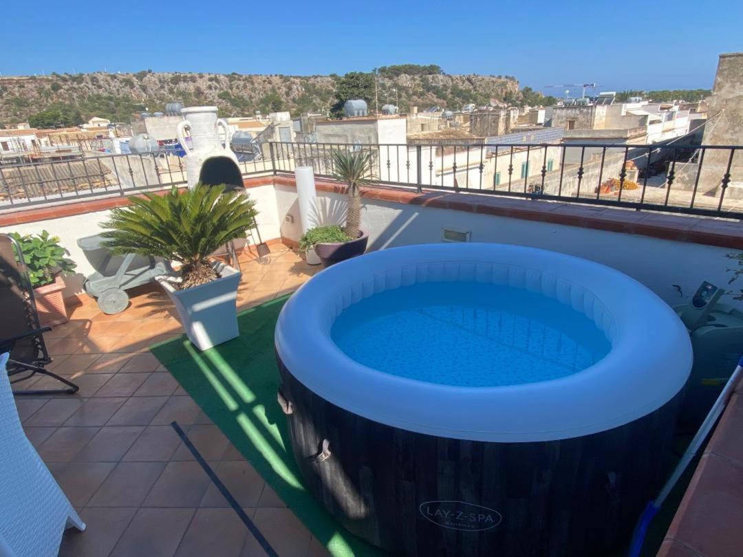 Apartment With Terraces And Private Jacuzzi - San Vito 400M From Beach Сан-Вито-Ло-Капо Экстерьер фото